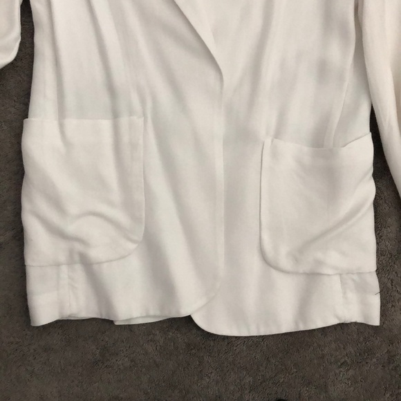 ARITZIA TNA White blazer - Picture 4 of 6